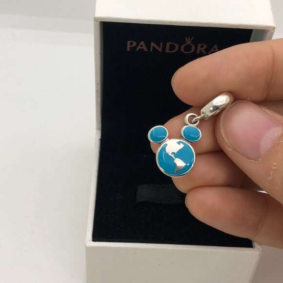 Pandora Vacation Club Member Mickey Head Dangle Charm - Etsy ✨🔥Pandora Disney Vacation Club Member Mickey Globe Charm